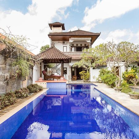 Rumah Akira Seminyak Exterior photo