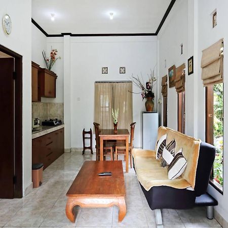 Rumah Akira Seminyak Exterior photo